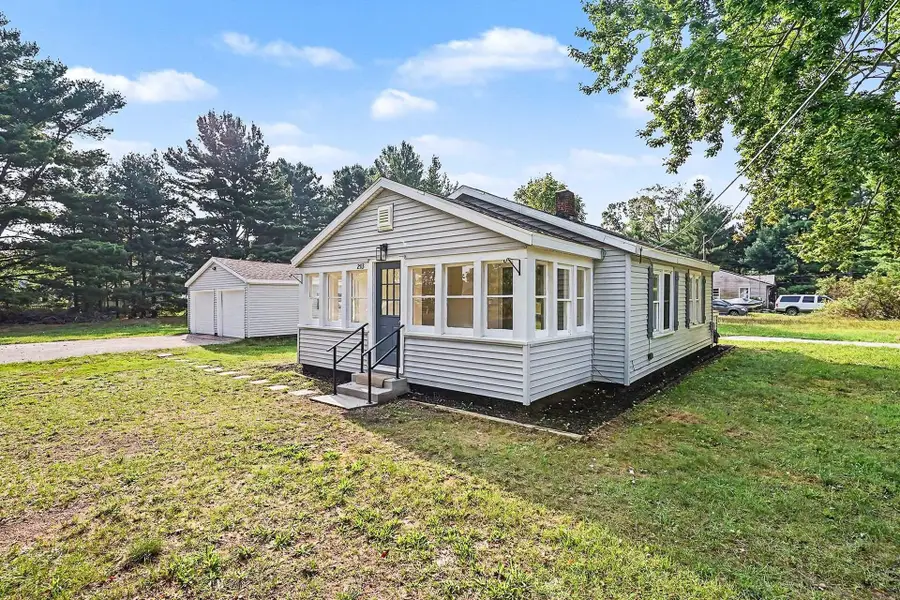 2513 Mclaughlin Avenue, Muskegon, MI 49442 - #2