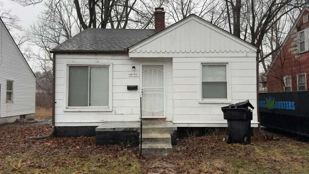 18285 Codding Street, Detroit, MI 48219 - #1