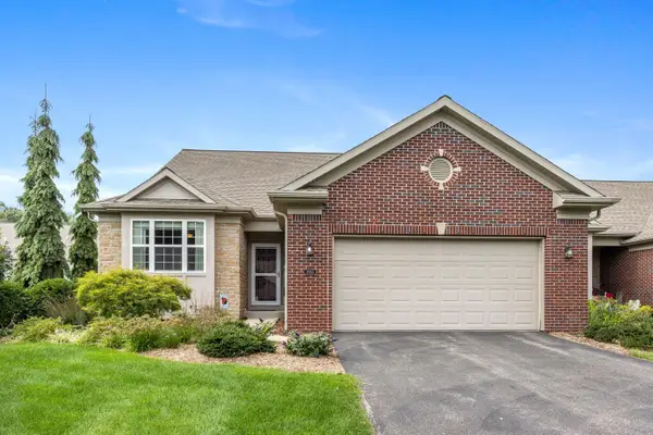 2955 Woodridge Circle Ne, Grand Rapids, MI 49525