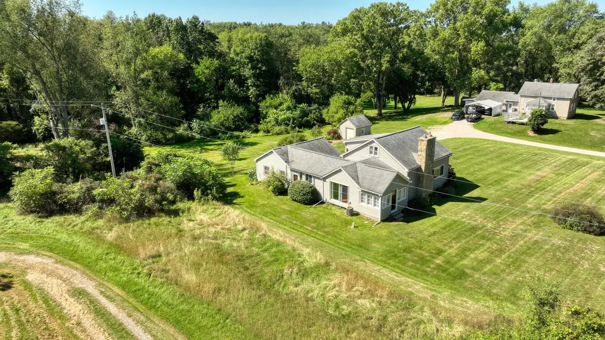 7621 Coon Hill Road, Munith, MI 49259 - #1