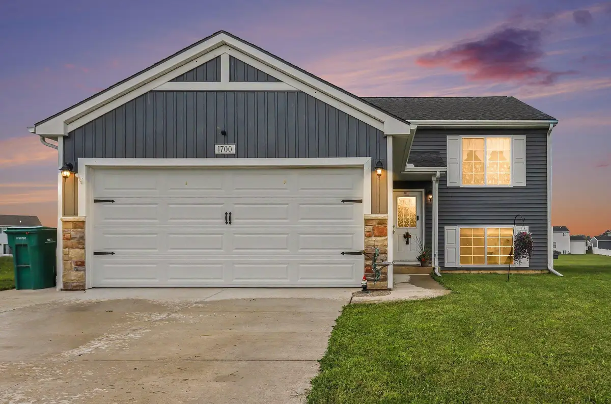 1700 Harper Grove Lane, Vicksburg, MI 49097 - #1