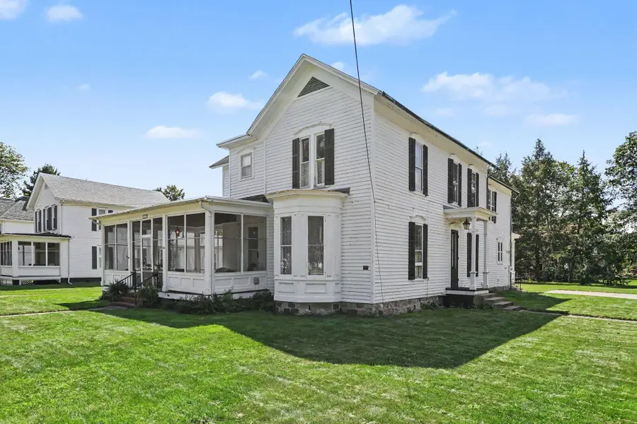 313 W Front Street, Buchanan, MI 49107 - #2