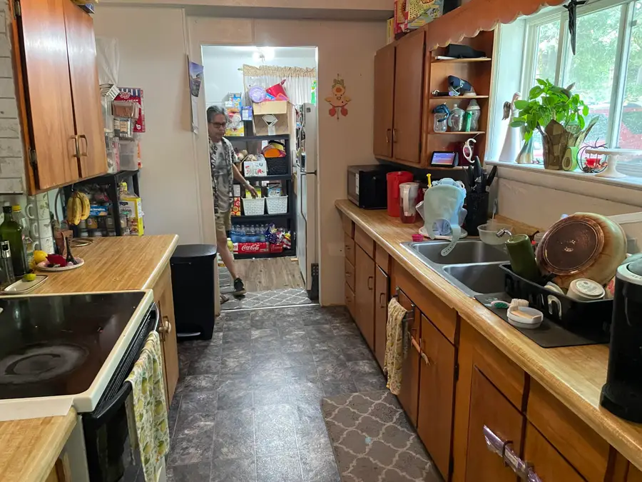 282 Pine Street, Shelby, MI 49455 - #2