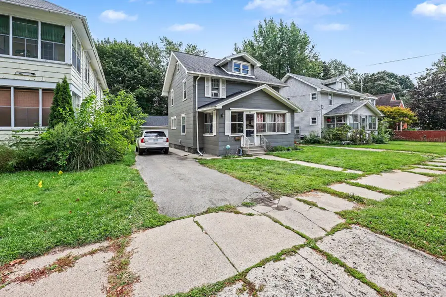 607 S Grinnell Street, Jackson, MI 49203 - #2