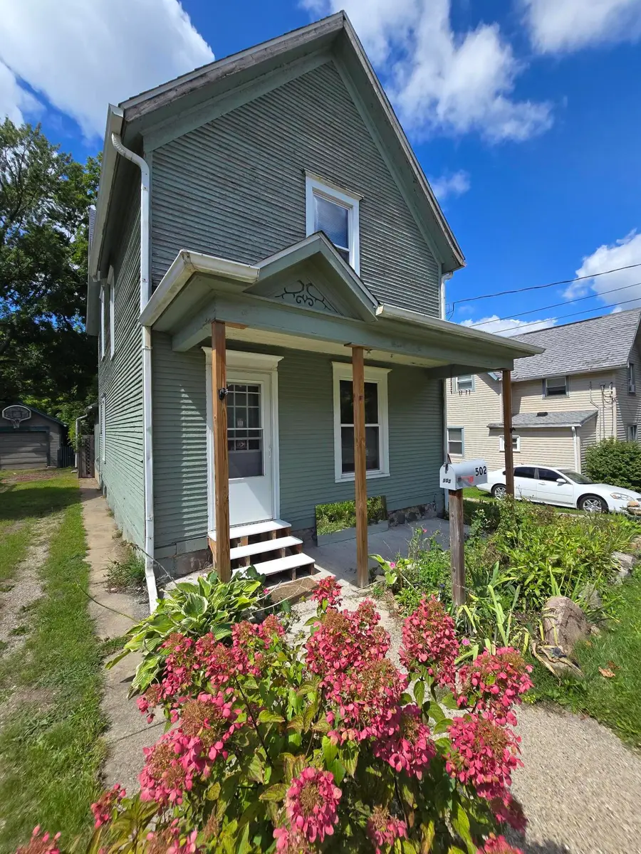502 S Elm Avenue, Jackson, MI 49203 - #3