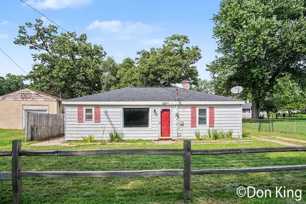 3717 Ivy Drive Ne, Grand Rapids, MI 49525