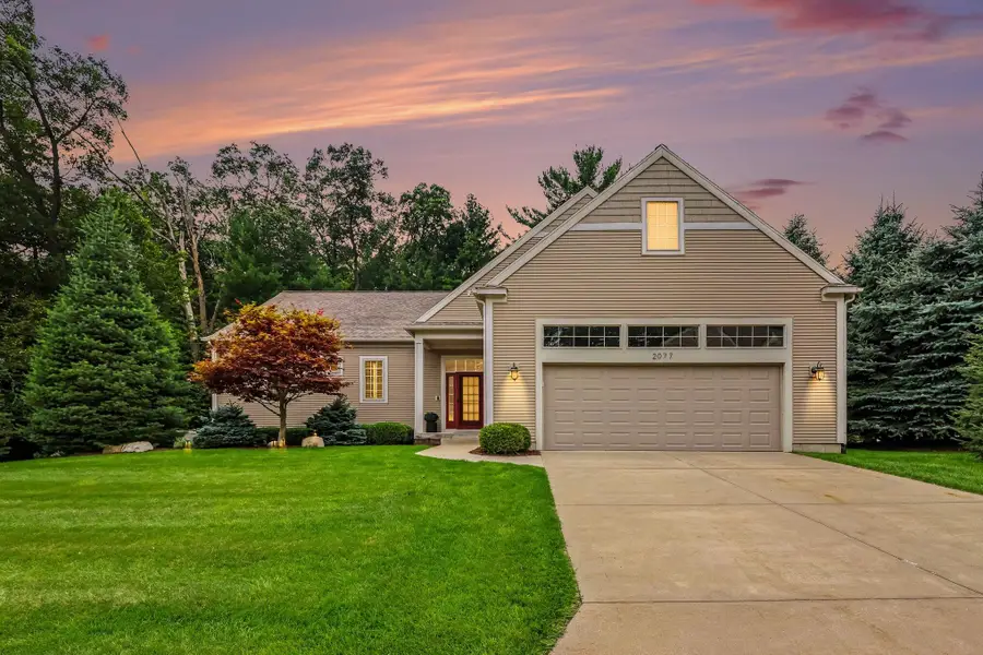 2077 W Glen Court, Norton Shores, MI 49441 - #3