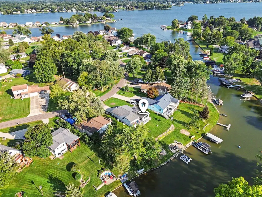 124 Claremont Circle, Brooklyn, MI 49230 - #2