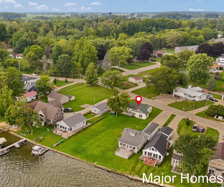 734 Lakeview Drive, Lake Odessa, MI 48849 - #2