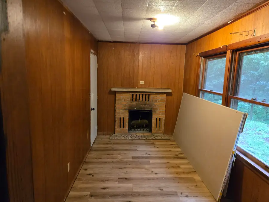 550 N Airport Road, Hastings, MI 49058 - #3