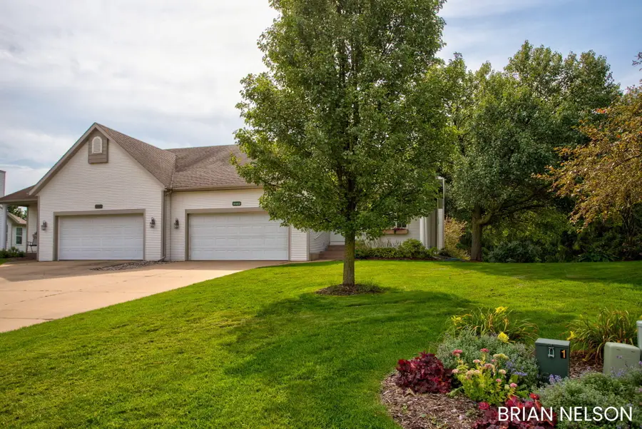 14462 Twin Oaks Street, Holland, MI 49424 - #2