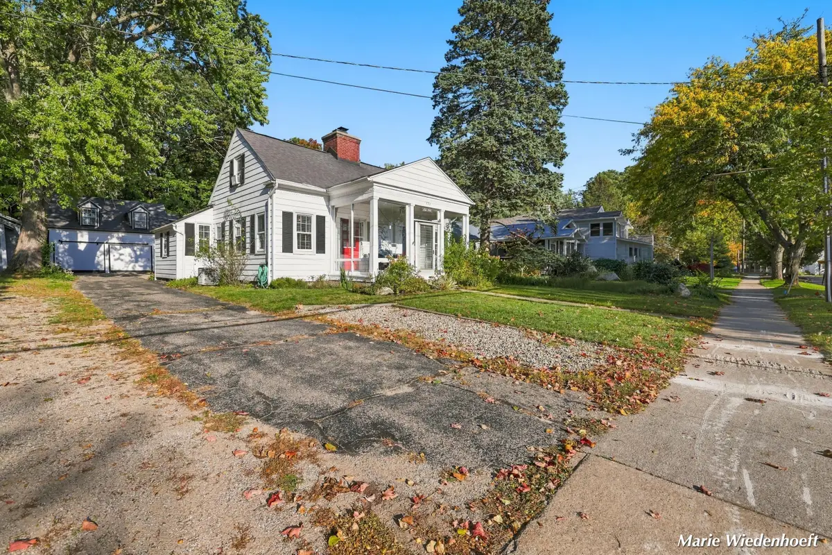 722 Lake Street, Saugatuck, MI 49453 - #1