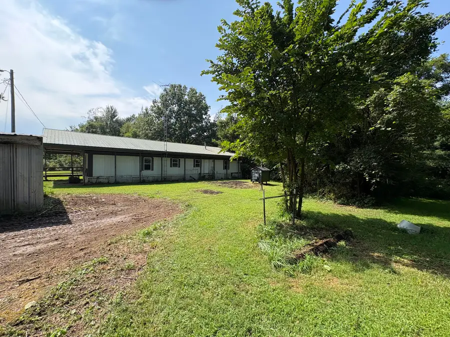19200 Starbrick Street, Edwardsburg, MI 49112 - #2