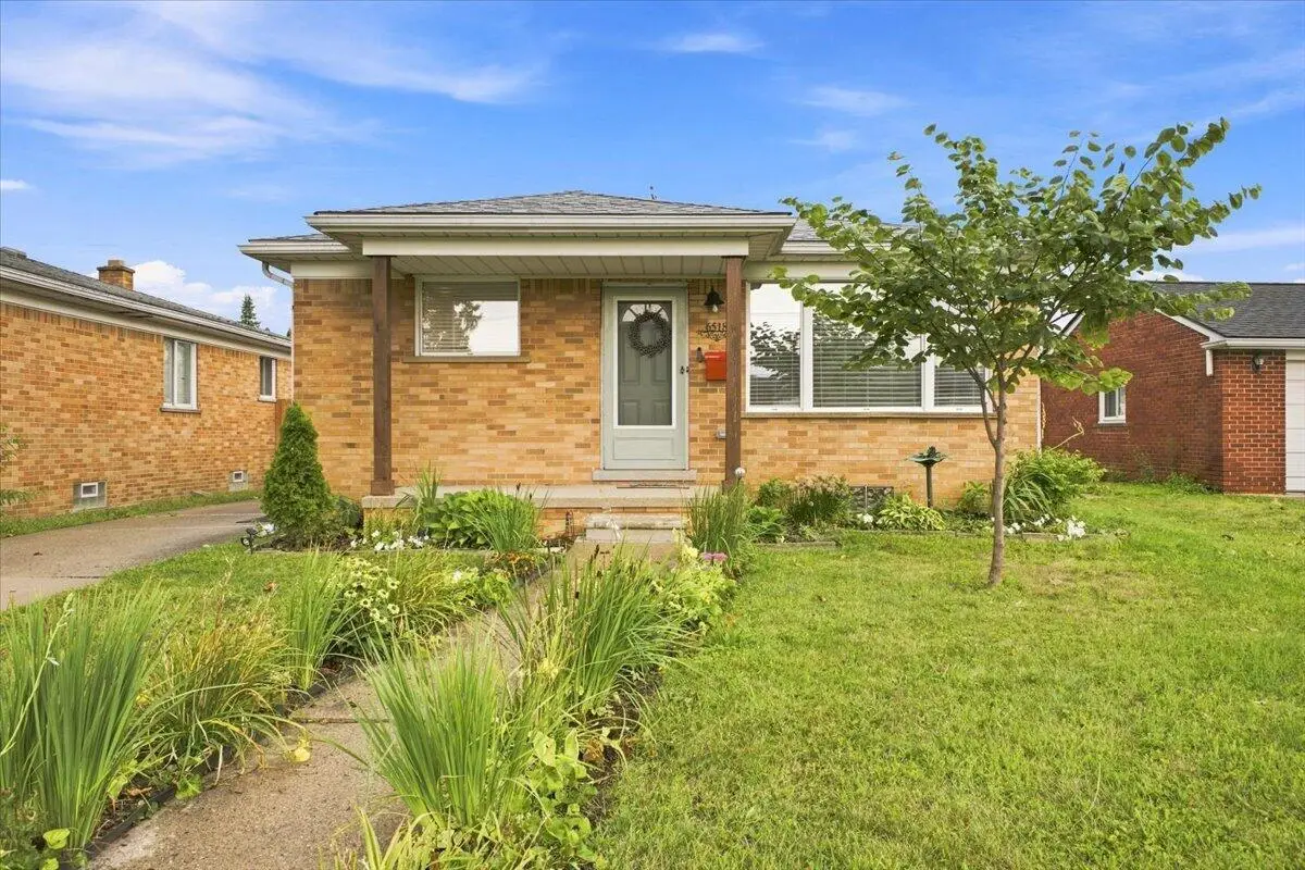 6518 Fenton Street, Dearborn Heights, MI 48127 - #1