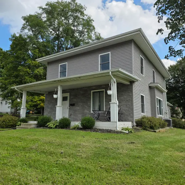 454 E Chicago Street, Jonesville, MI 49250
