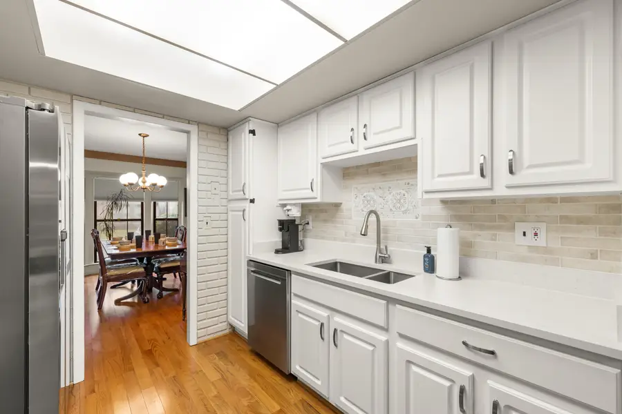 25073 Oakbrooke Drive, Southfield, MI 48033 - #3