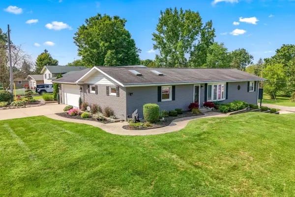 745 Wright Street, Jonesville, MI 49250