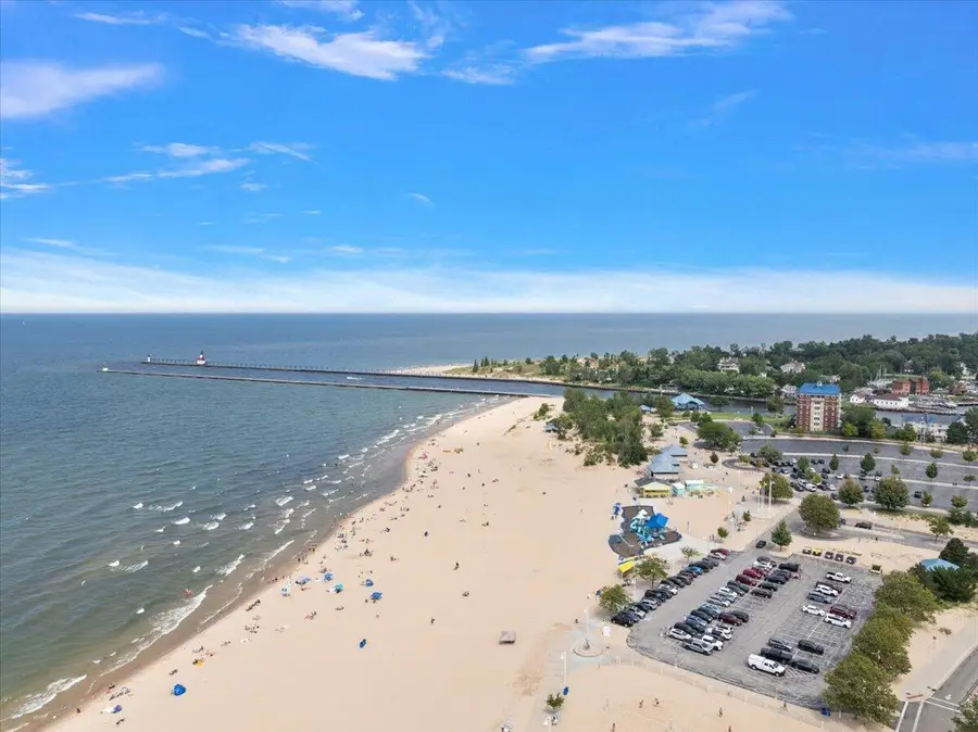 200 Lake Street #7A/8A, Saint Joseph, MI 49085 - #2