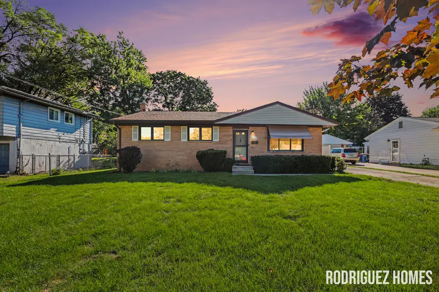 1732 Benjamin Avenue Ne, Grand Rapids, MI 49505 - #2
