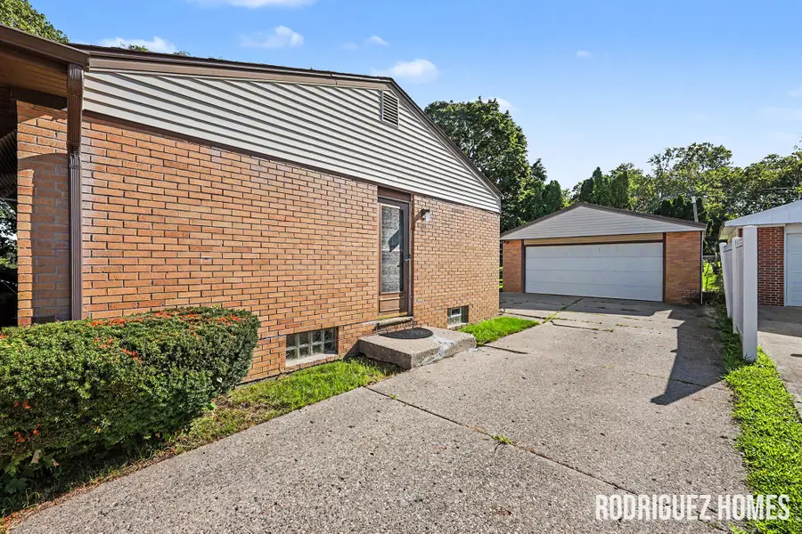 1732 Benjamin Avenue Ne, Grand Rapids, MI 49505 - #3