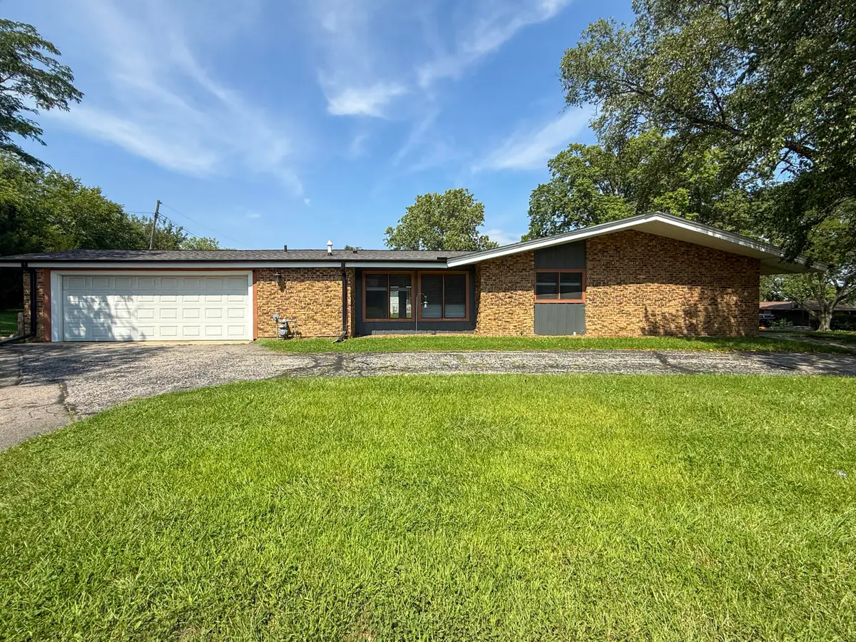 820 Iroquois Trail, Niles, MI 49120 - #1