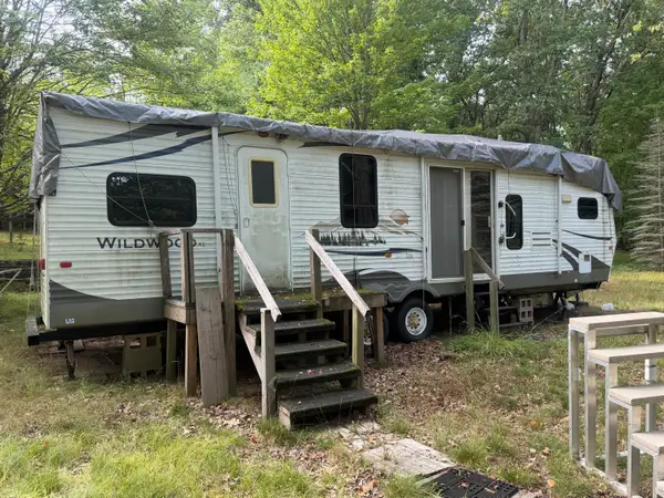 2122 N Mieras Road, Irons, MI 49644