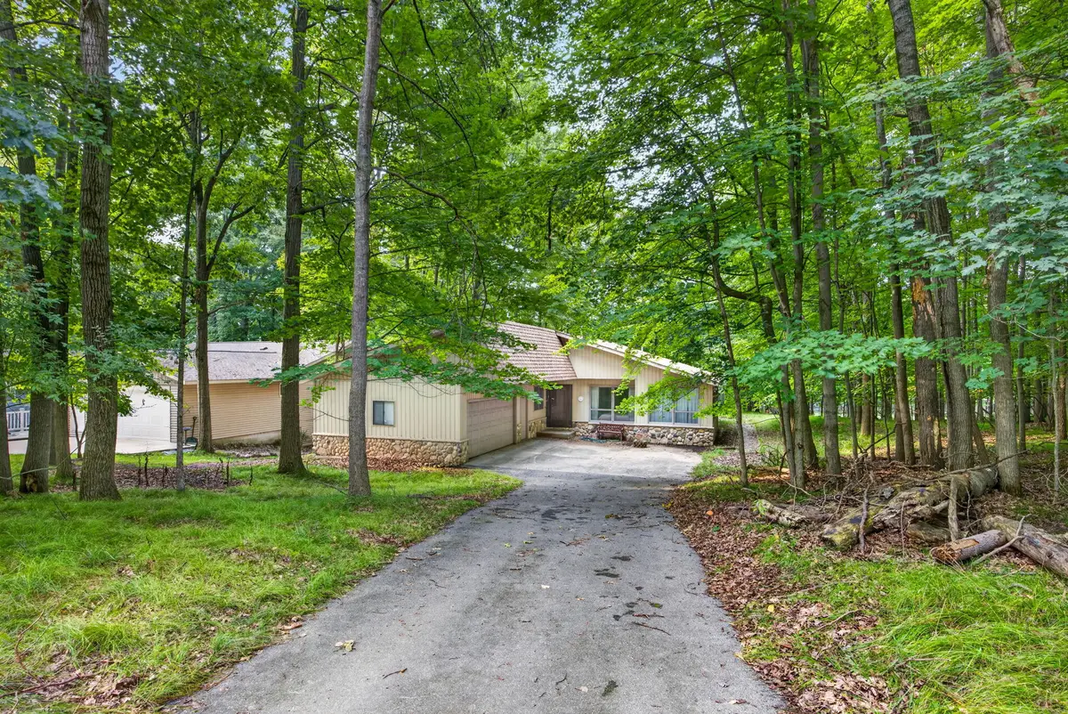 9855 Golf Port Drive N, Canadian Lakes, MI 49346 - #1