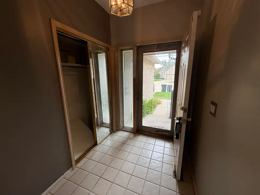 35128 Moravian Drive, Sterling Heights, MI 48312 - #2