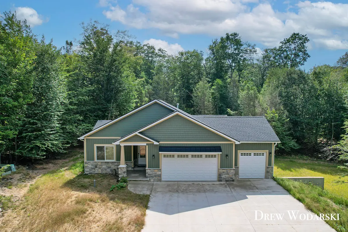 10 Morton Trail, Montague, MI 49437 - #1
