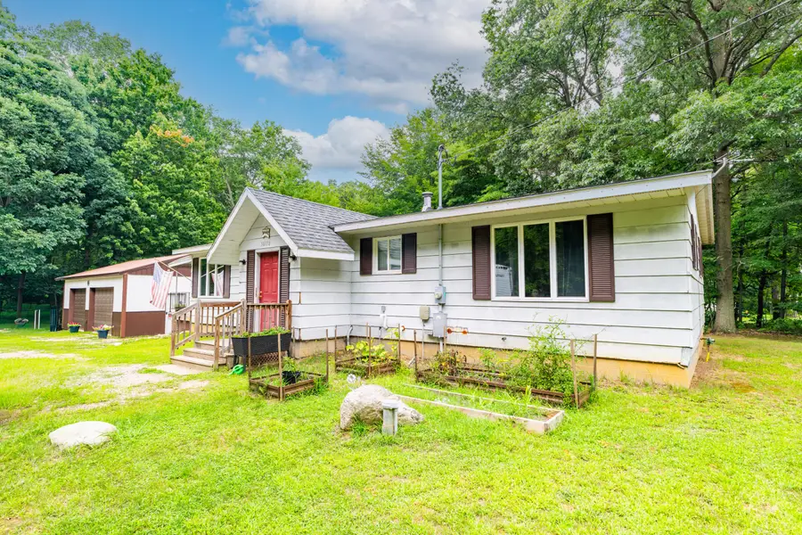 50778 Oak Street, Grand Junction, MI 49056 - #3