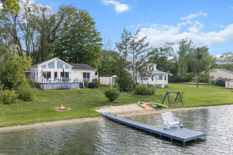 25030 Lakeshore Drive, Dowagiac, MI 49047 - #2