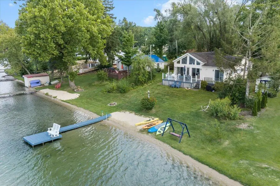 25030 Lakeshore Drive, Dowagiac, MI 49047 - #3