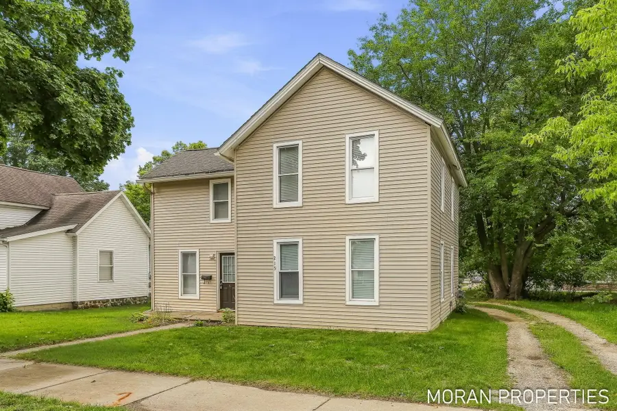 215 2nd Avenue, Big Rapids, MI 49307 - #3
