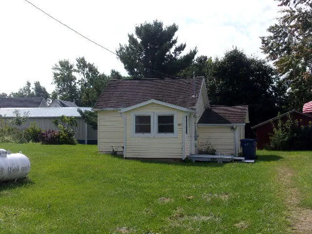 205 W Center Street, Waldron, MI 49288 - #1