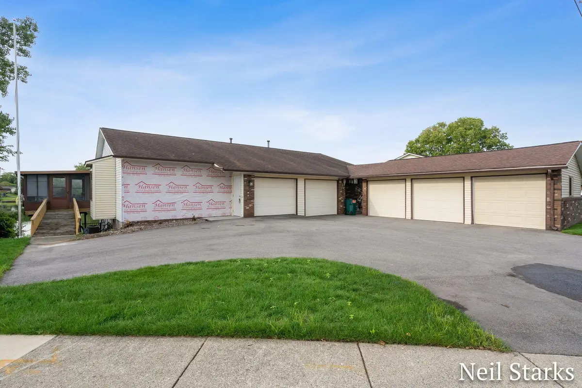 2858 Porter Court Sw, Grandville, MI 49418 - #1