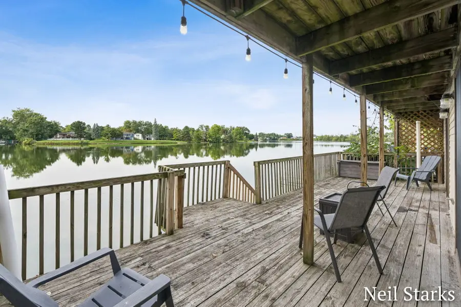 2858 Porter Court Sw, Grandville, MI 49418 - #2