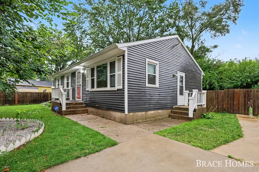 7575 Regal Avenue Se, Grand Rapids, MI 49548 - #2