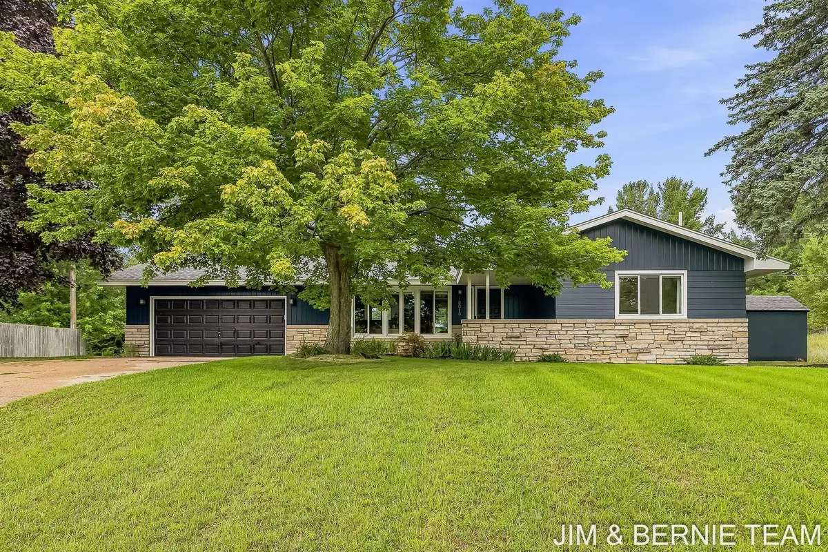18019 Mohawk Drive, Spring Lake, MI 49456 - #1