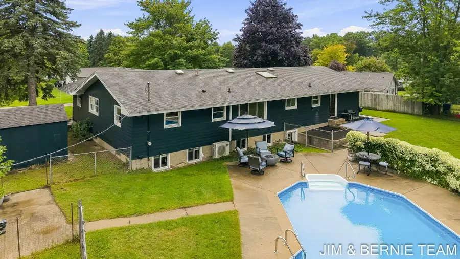 18019 Mohawk Drive, Spring Lake, MI 49456 - #2
