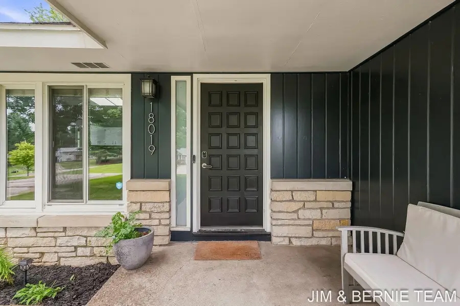 18019 Mohawk Drive, Spring Lake, MI 49456 - #3