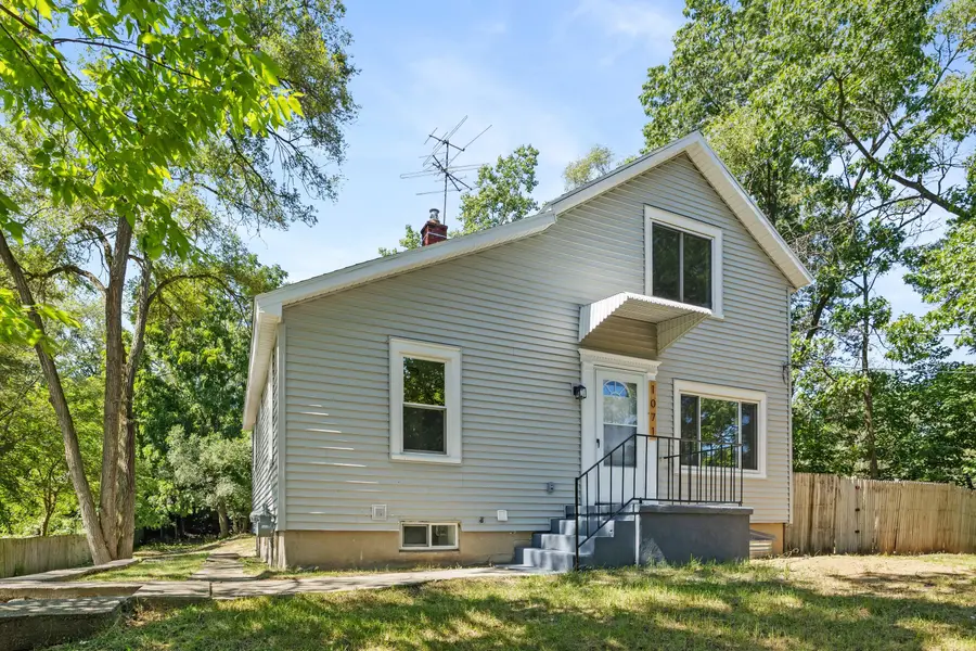 1071 Bristol Avenue Nw, Grand Rapids, MI 49504 - #3