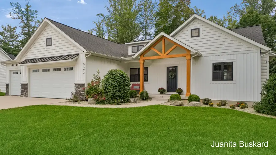 5392 Eaglepass Drive, Hudsonville, MI 49426 - #3
