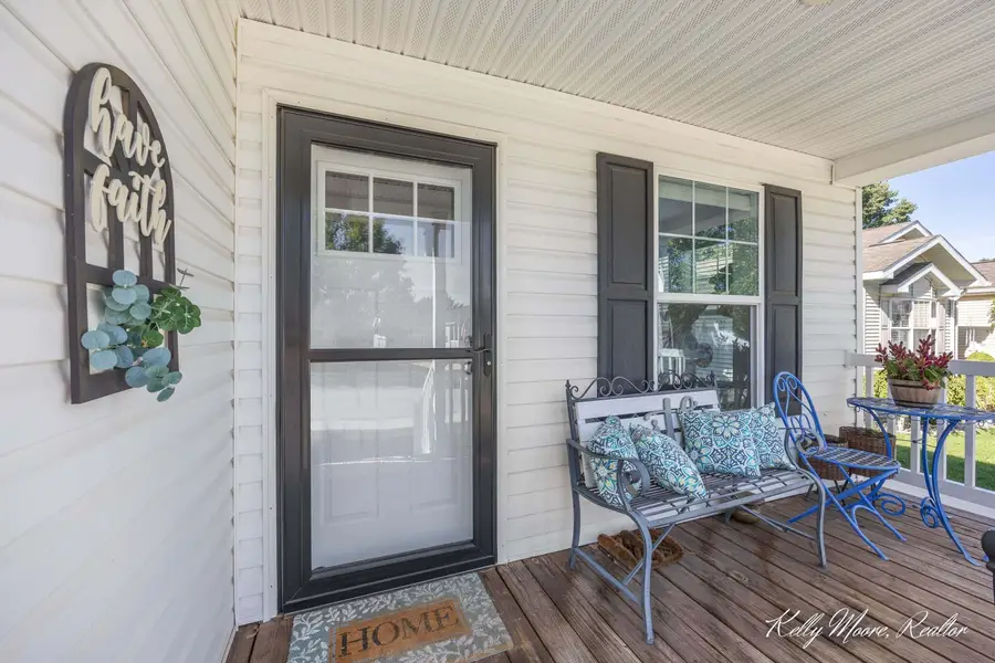 1537 N Teal Waters Drive, Jenison, MI 49428 - #3