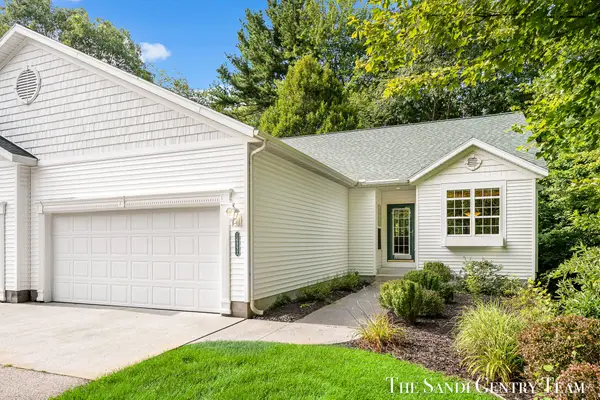 14892 Equestrian Lane, Spring Lake, MI 49456