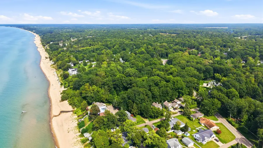 83 Pershing Avenue, South Haven, MI 49090 - #3