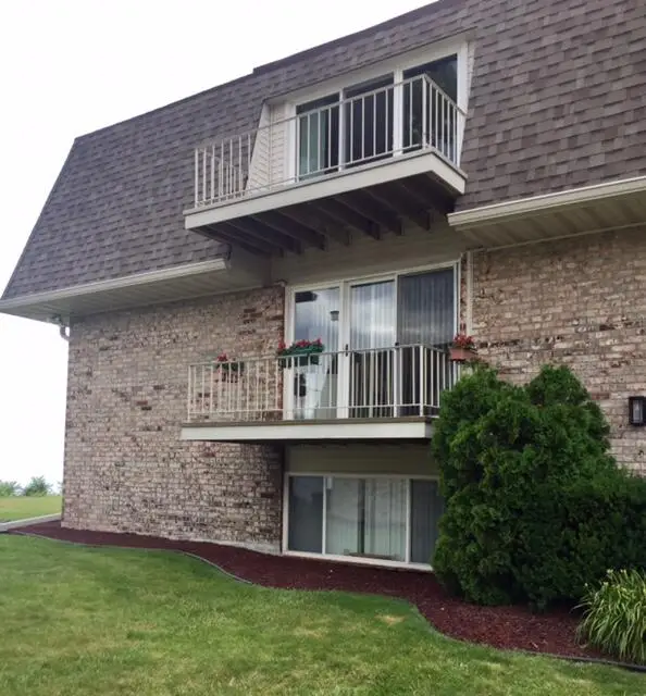 3612 Lakeshore Drive #D12, St. Joseph, MI 49085