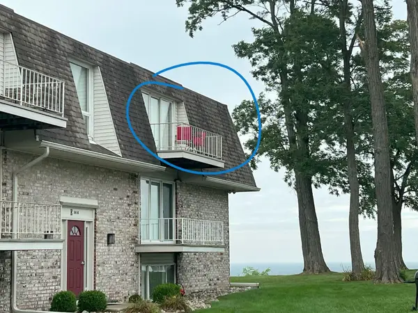 3616 Lakeshore Drive #E11, St. Joseph, MI 49085