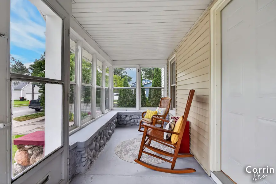 370 Norwood Street, Rockford, MI 49341 - #3
