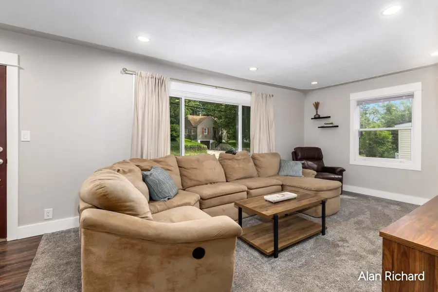 854 Ferris Street Nw, Grand Rapids, MI 49544 - #3