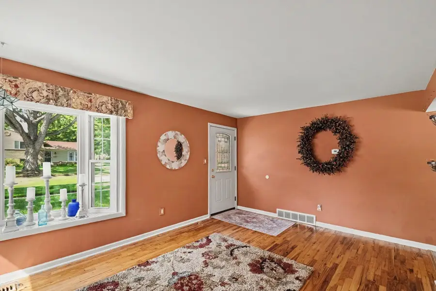 43666 Deborah Drive, Sterling Heights, MI 48313 - #2